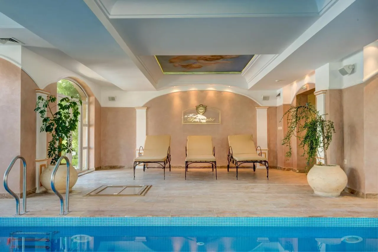 Izida Palace Apartments Sunny Beach