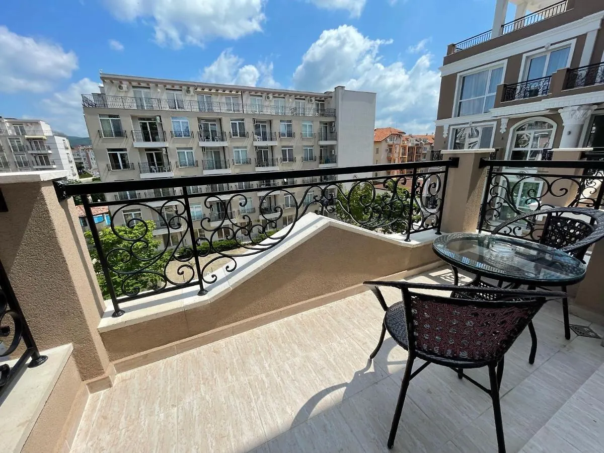 Izida Palace Apartments Sunny Beach